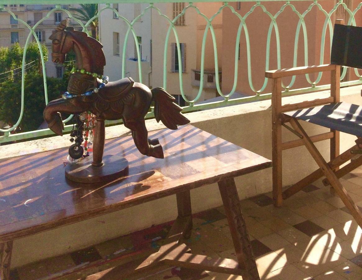 Home Stay - Baie Des Anges Nice Exterior photo